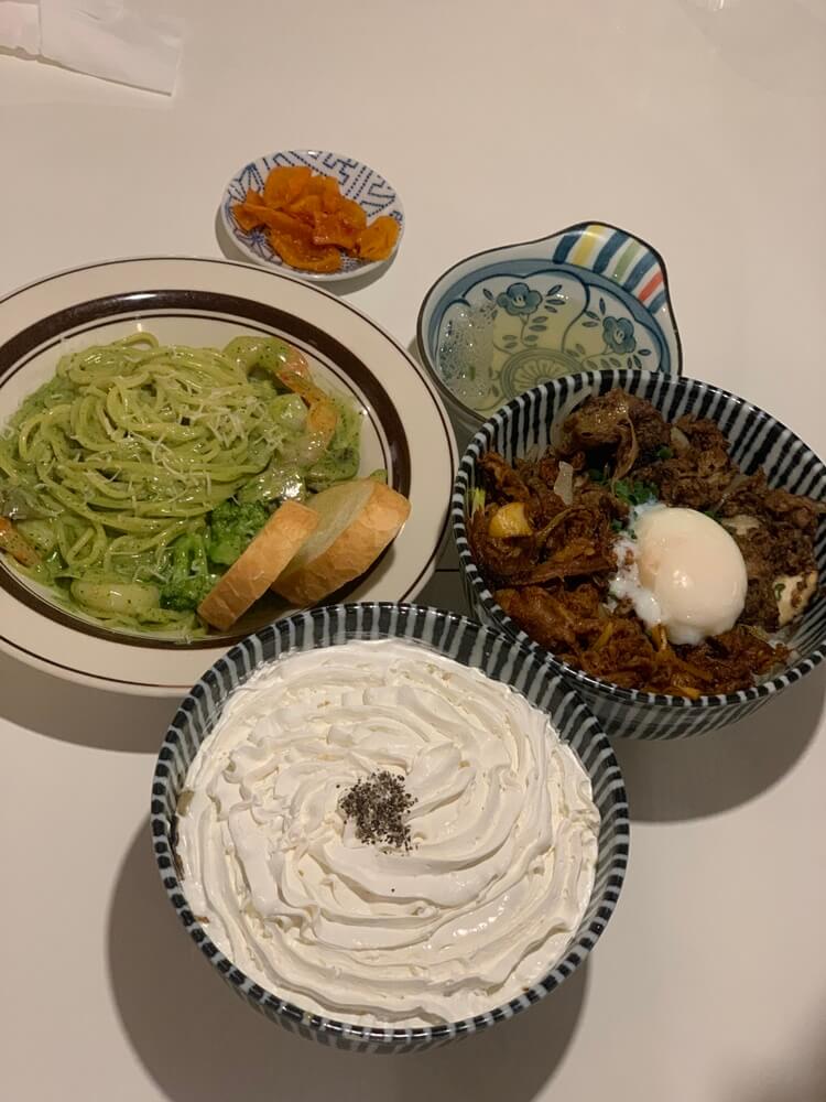 크림 카레 우동, 바질 새우 크림 파스타, 반반 덮밥