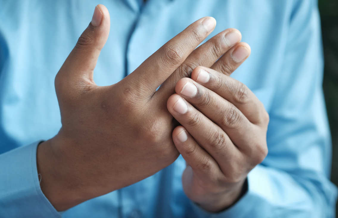 신체 염증 손 저림