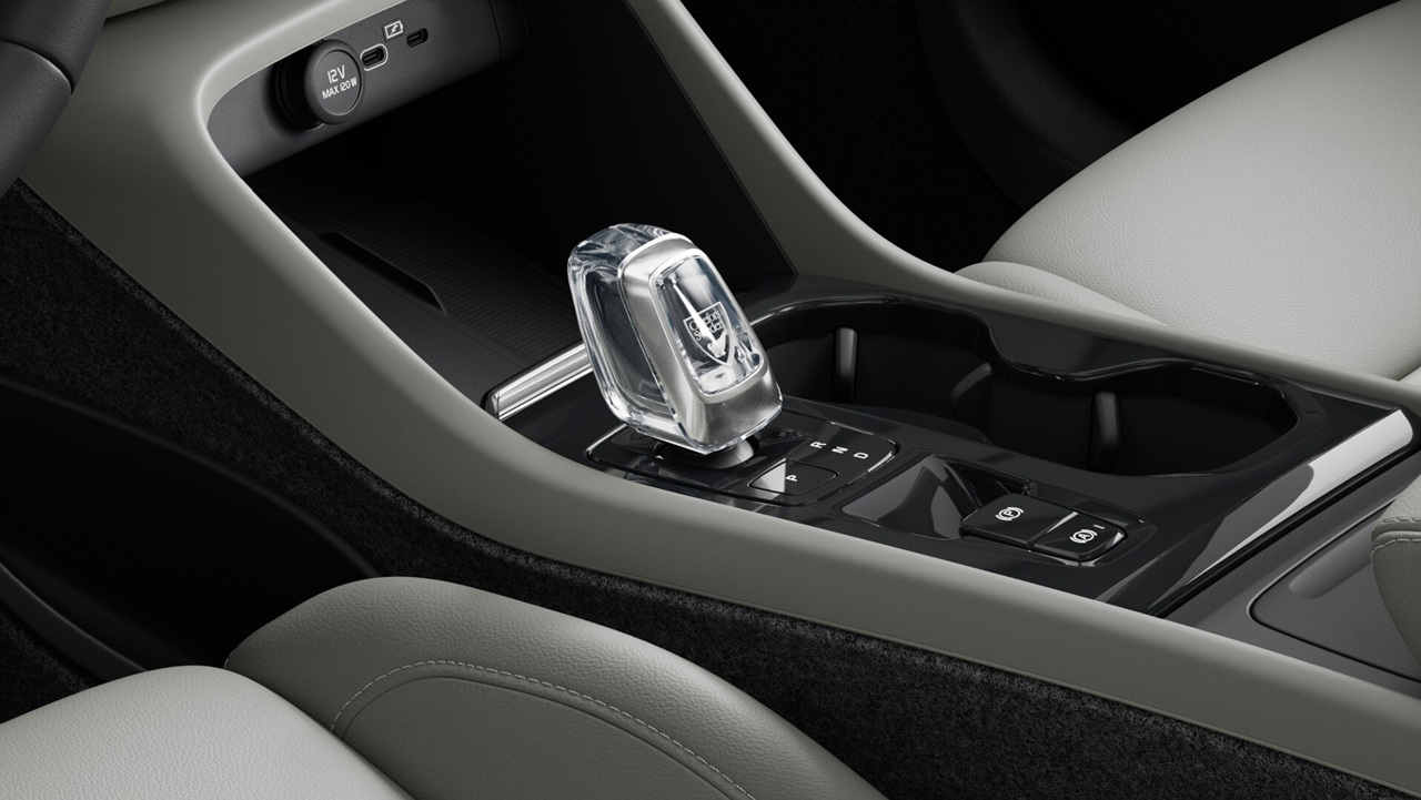 24년형 볼보 XC40 기어 변속기 사진