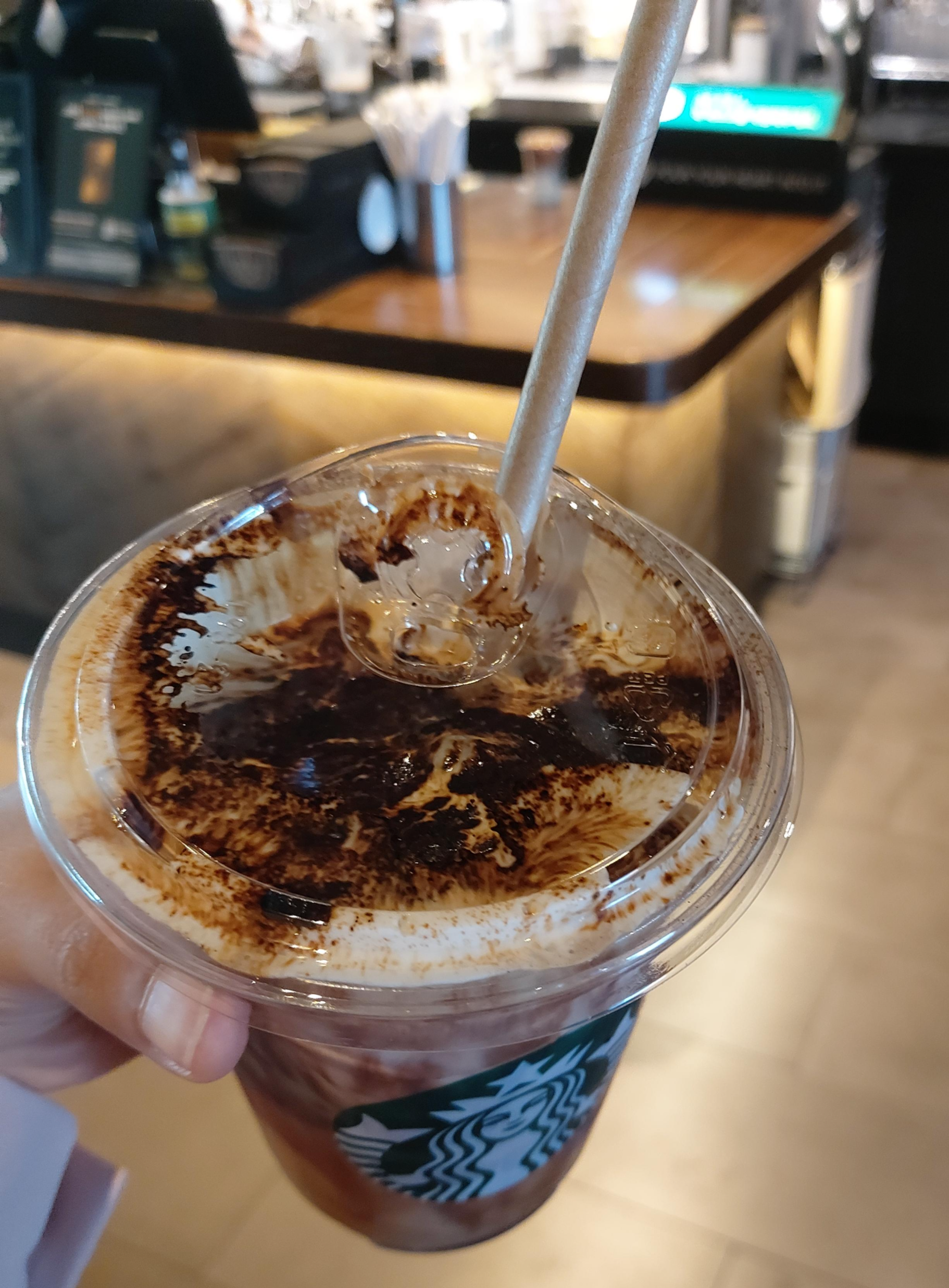 아이스 블랙 글레이즈드 라떼