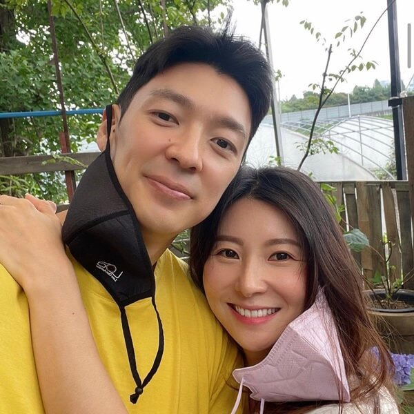 가수 팀 부인 김보라