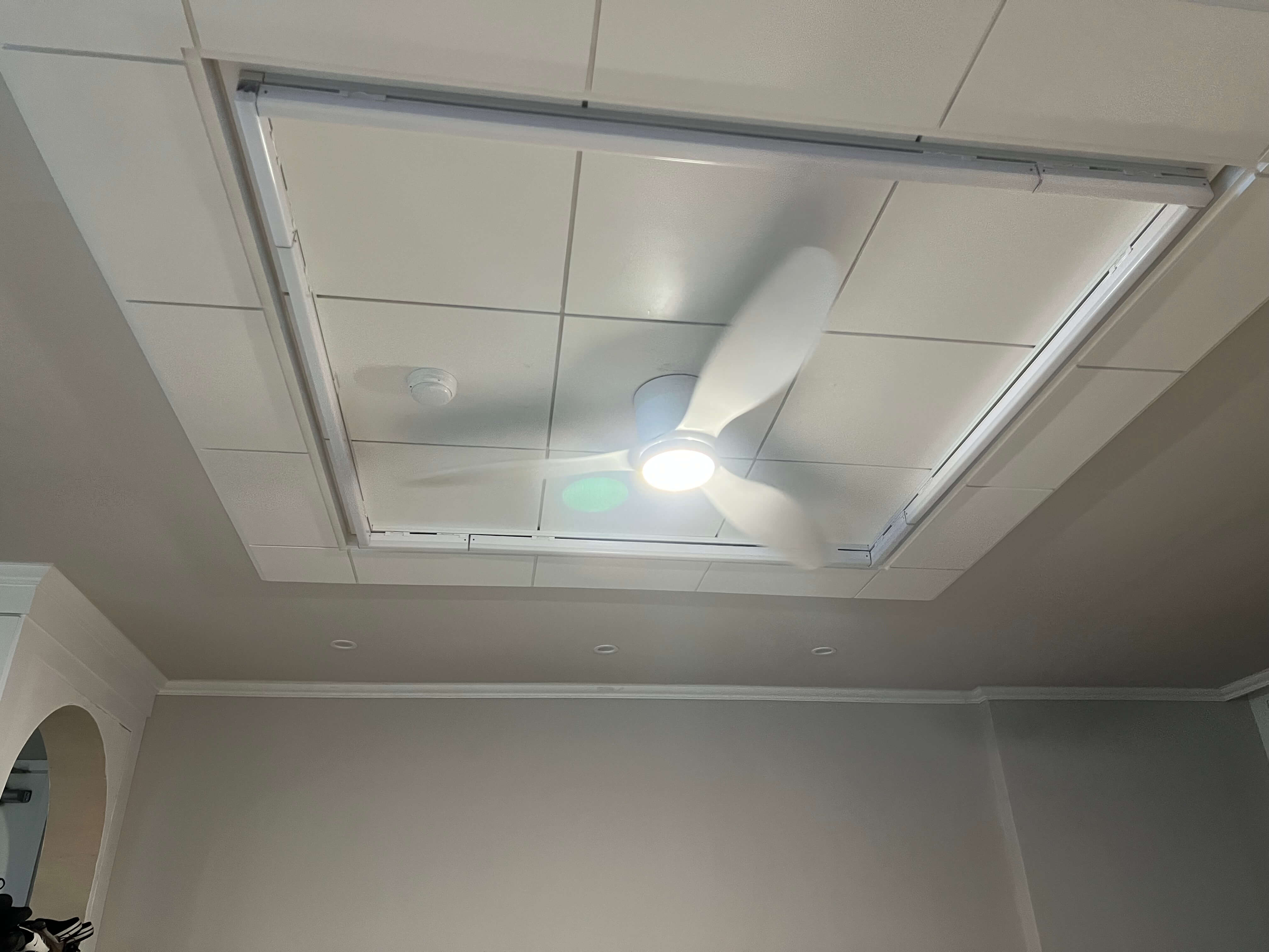 거실 실링팬 작업