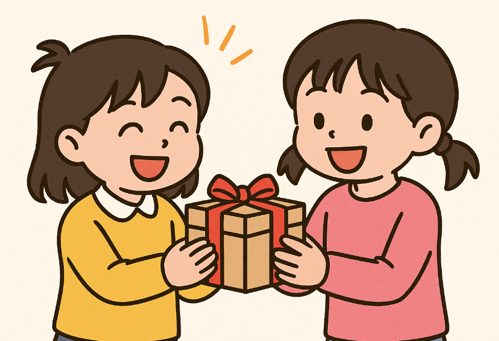 어린이집 선물 주고받는 아이들