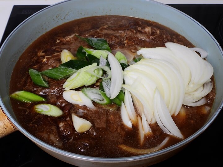 야채 넣고 굽기