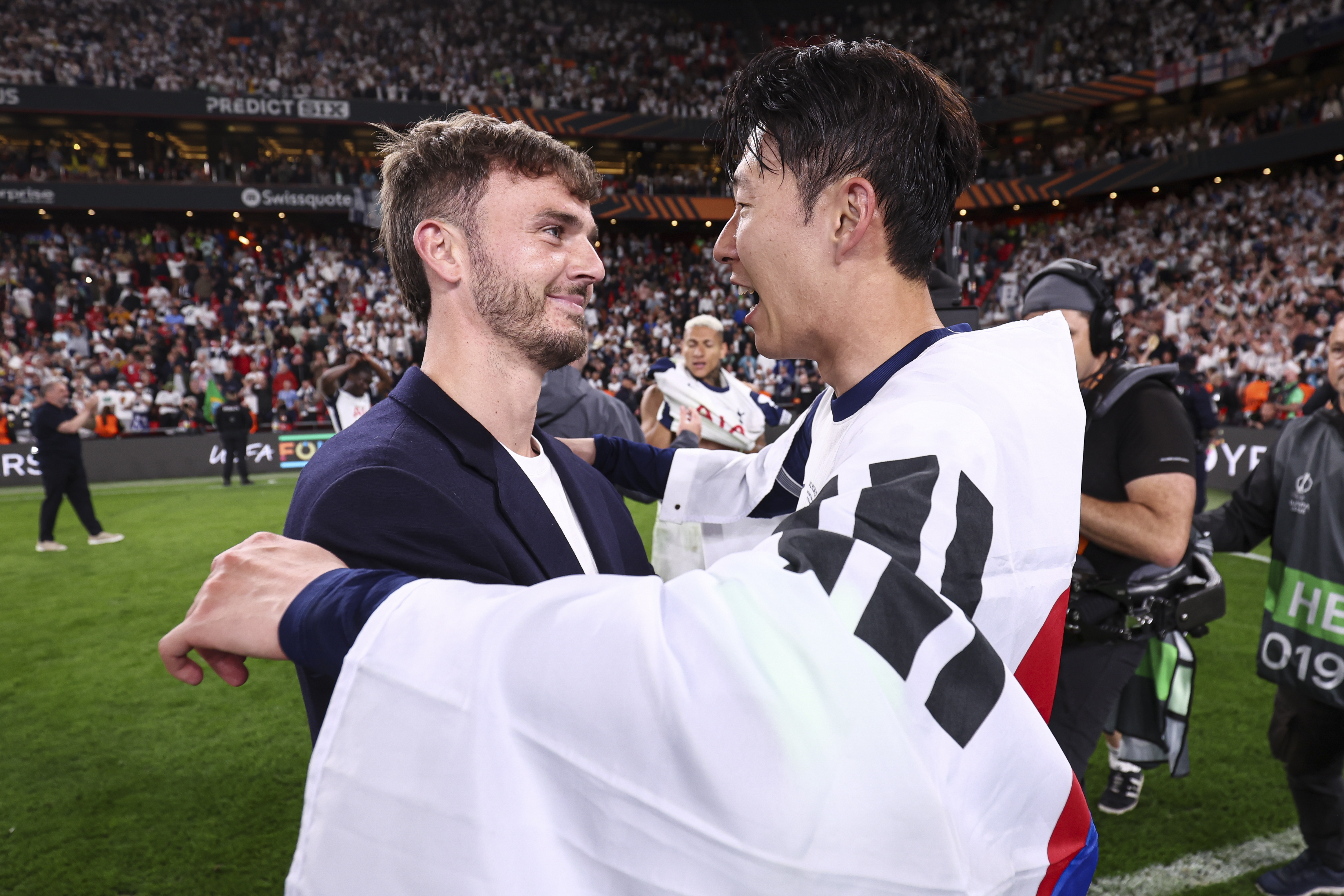 유로파리그 첫 우승