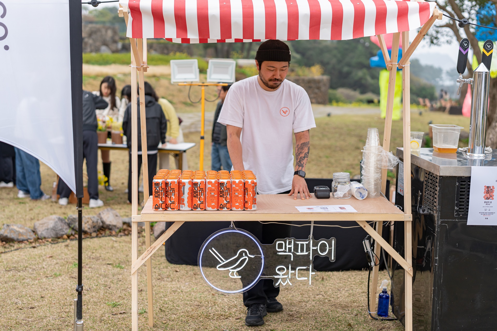 #JW가든 #JW메리어트제주 #댄싱두루미 #더플라잉호그 #아일랜드키친 #유채꽃 #제주사진 #제주여행 #제주유채꽃 #제주호텔