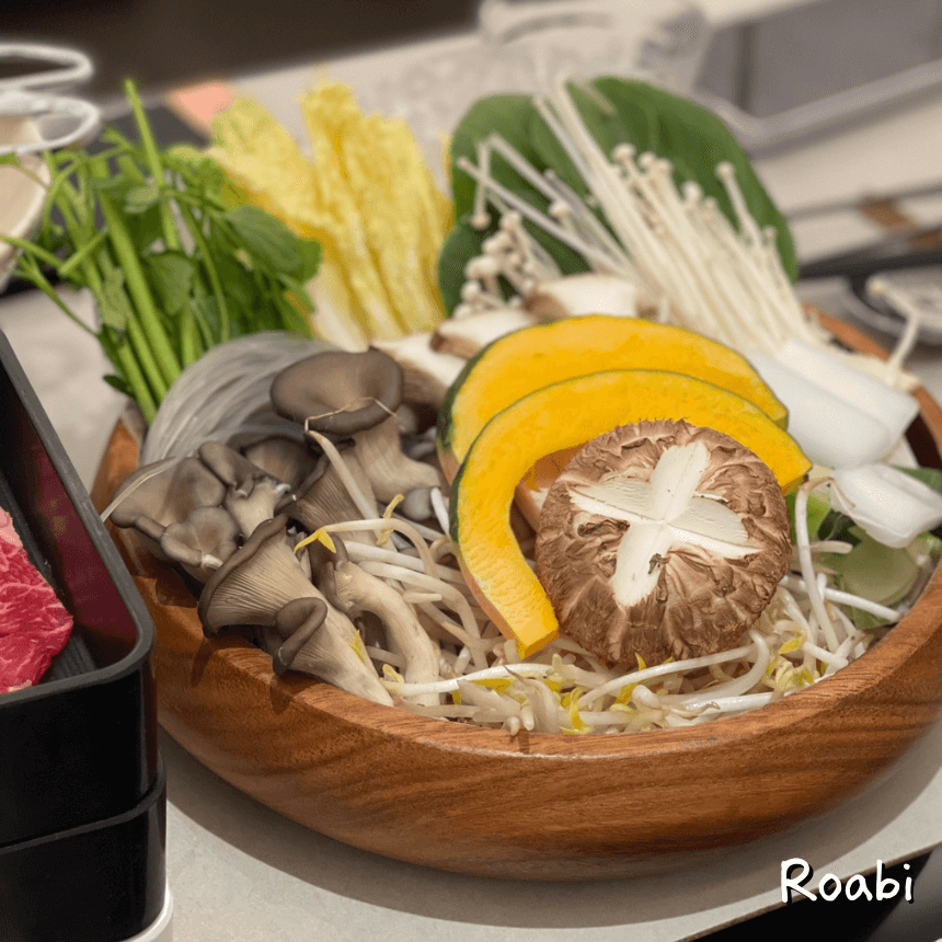 싱싱한 채소와 버섯