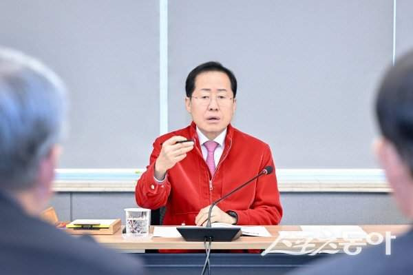 홍준표 대구시장 사퇴