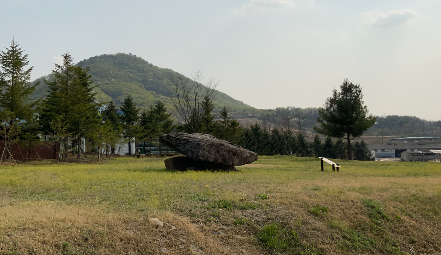 연천 양원리 고인돌