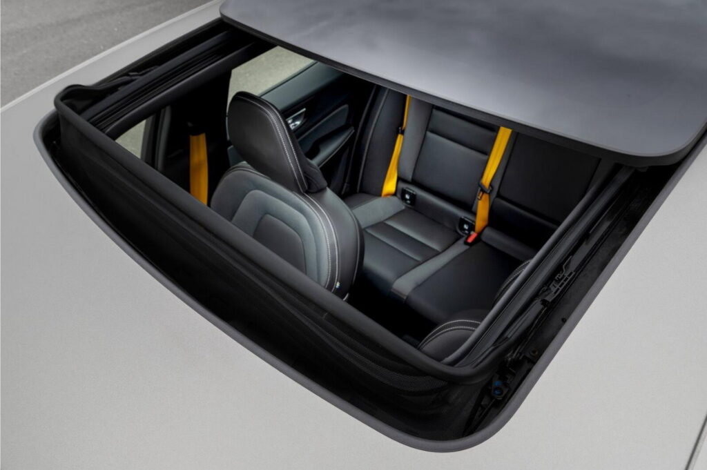 볼보 한정판 S60 폴스타 엔지니어드 리미티드 에디션