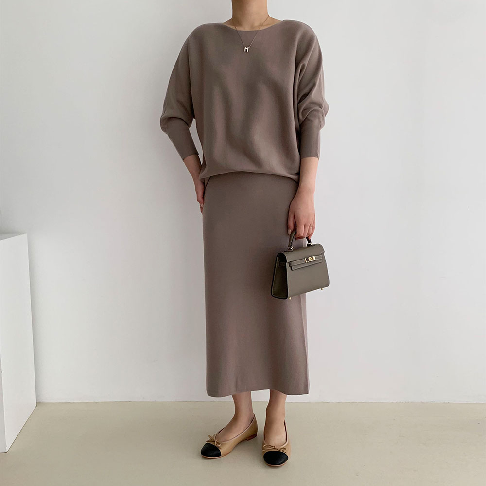 여성 투피스 세트 가을 겨울 보트넥 가오리핏 밴딩 롱 스커트 니트 투피스