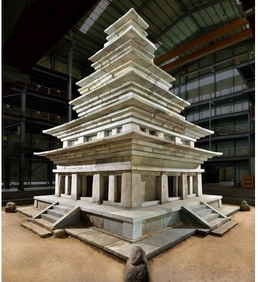 역사와 자연이 공존하는 도시, 익산 가볼 만한 곳과 맛집 추천