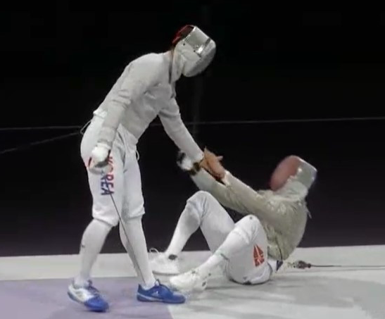 펜싱 오상욱 선수 매너손