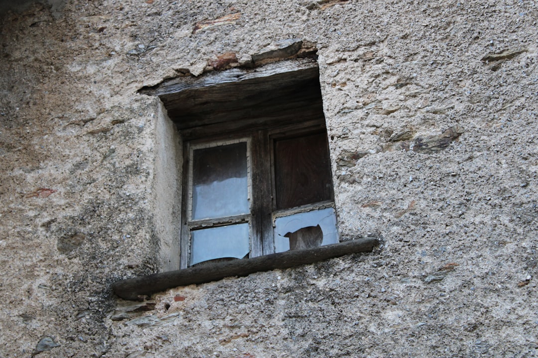 issuance window