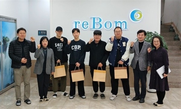 홍소영 병무청장에 대한 정치권 및 국민 반응