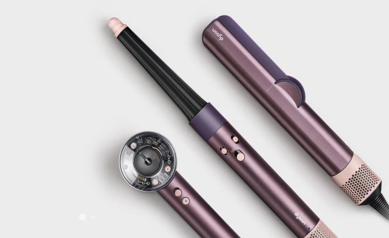 핑크색-헤어드라이기-옆에-에어랩