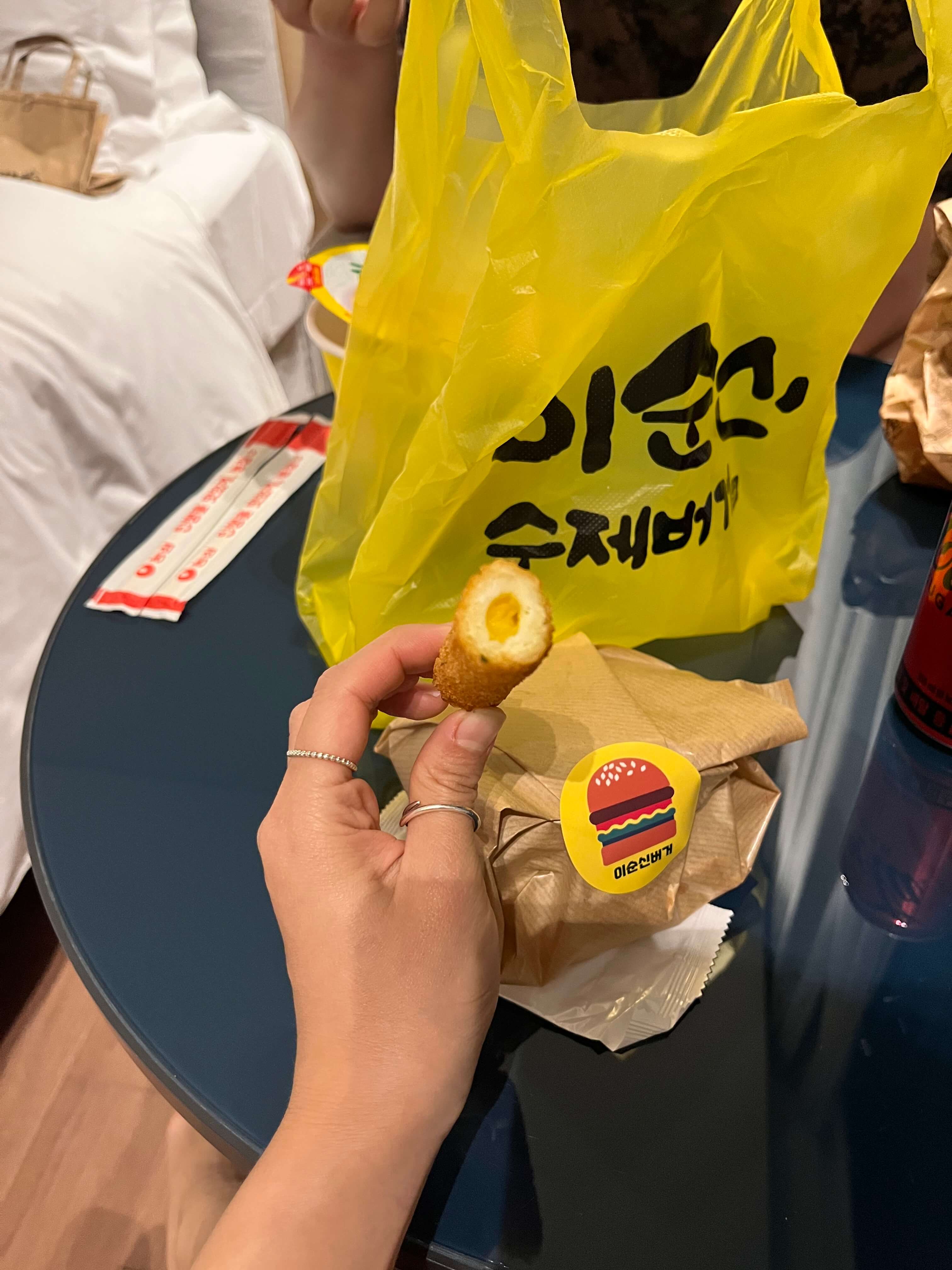 이순신 수제버거 테이크아웃전문점