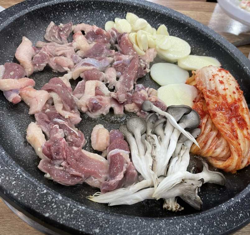 관악구 오삼불고기 맛집 &#124; 2TV생생정보 가격파괴 Why 유황오리촌