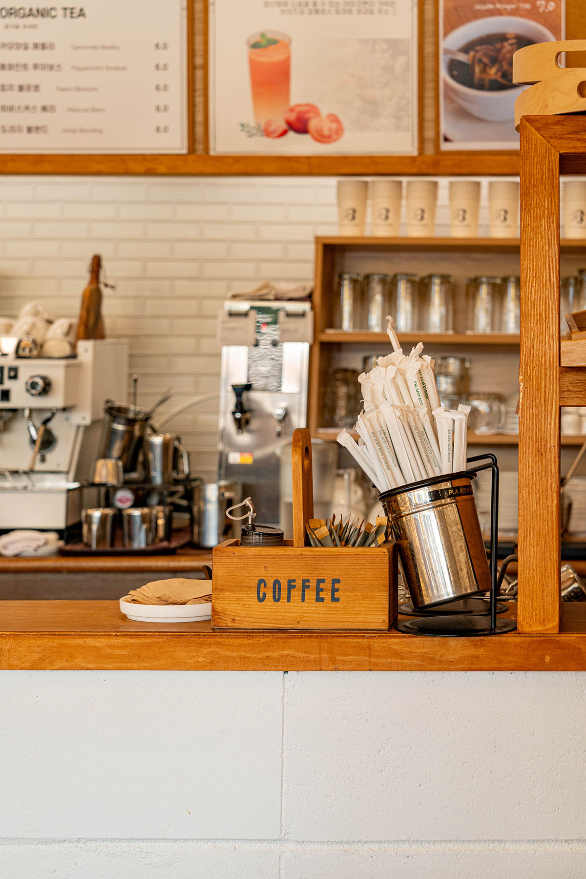 양재 브리즈커피 내부