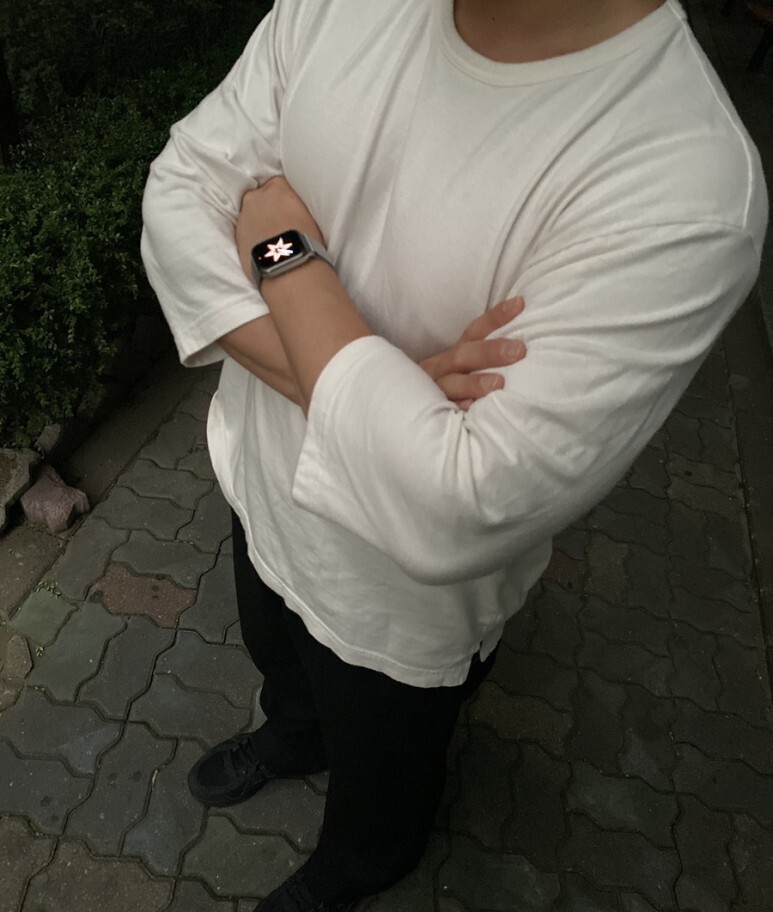 데일리룩(오뭘입)_무신사스탠다드 하프 티셔츠&#44; 무신사스탠다드 와이드 팬츠&#44; 아식스 조그 100&#44; 스타일링&#44; OOTD