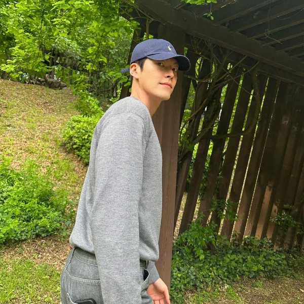 김우빈 팬 추모 조문