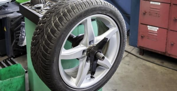 여름 타이어 관리와 공기압 세팅 가이드 포스팅 관련 이미지