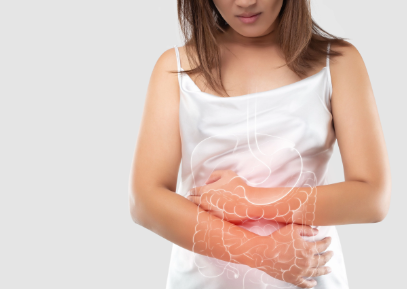 배가 아픈 여성