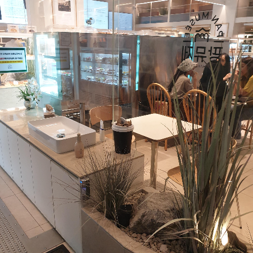 김포 카페 팡뮤제 베이커리 돌아보기_매장 입구_세면대