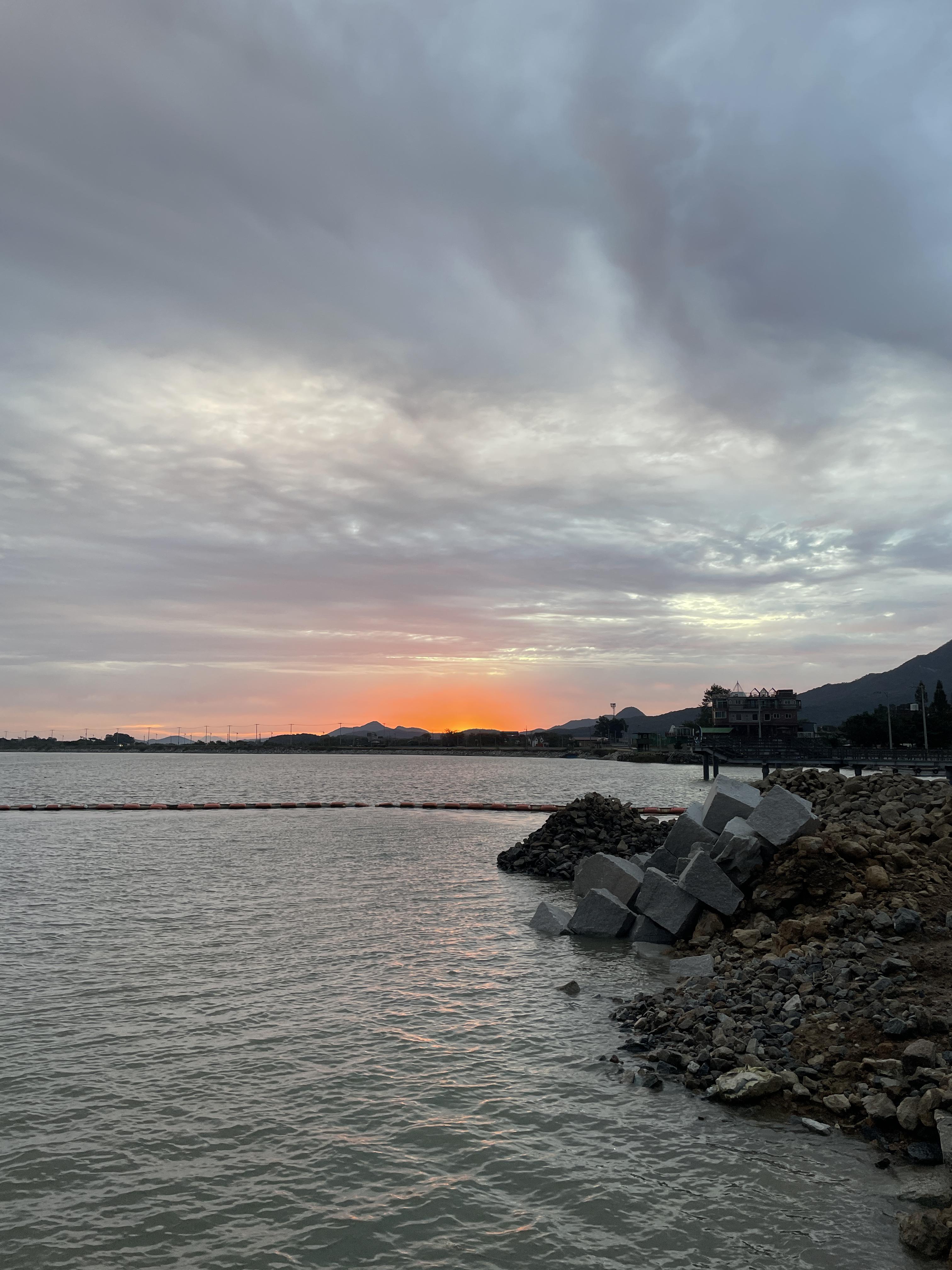 후포항 동트는 모습