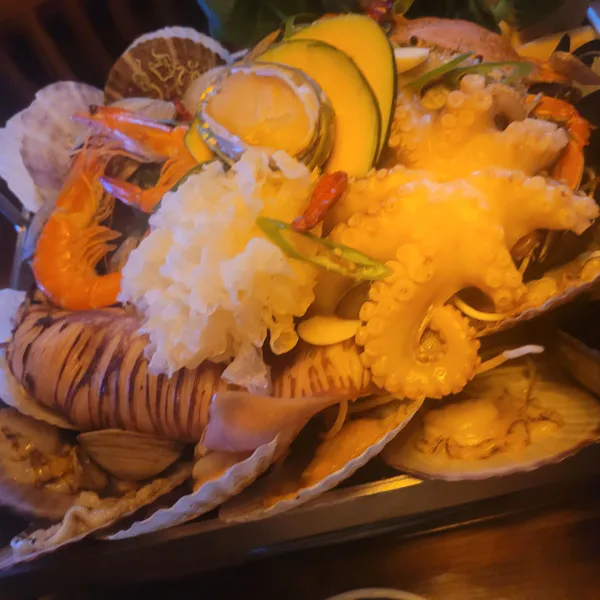 생생정보 대결 맛 대 맛 철판 삼겹살 해물 전골 vs 철판 오겹살 수육 한 상 음식점 위치