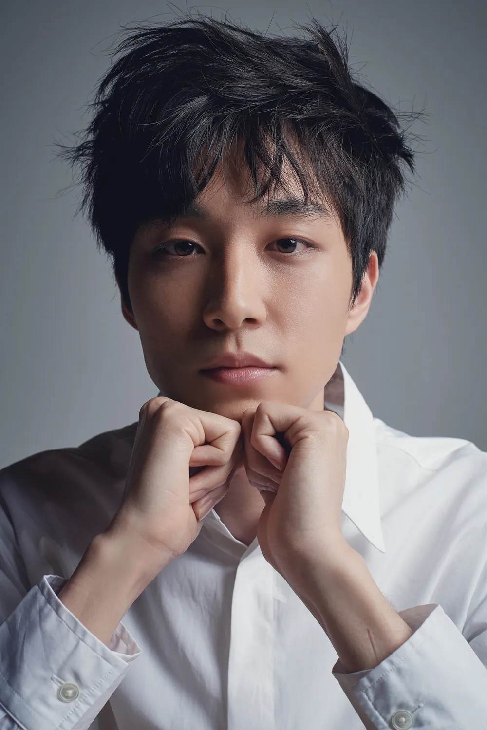 감독 이충현