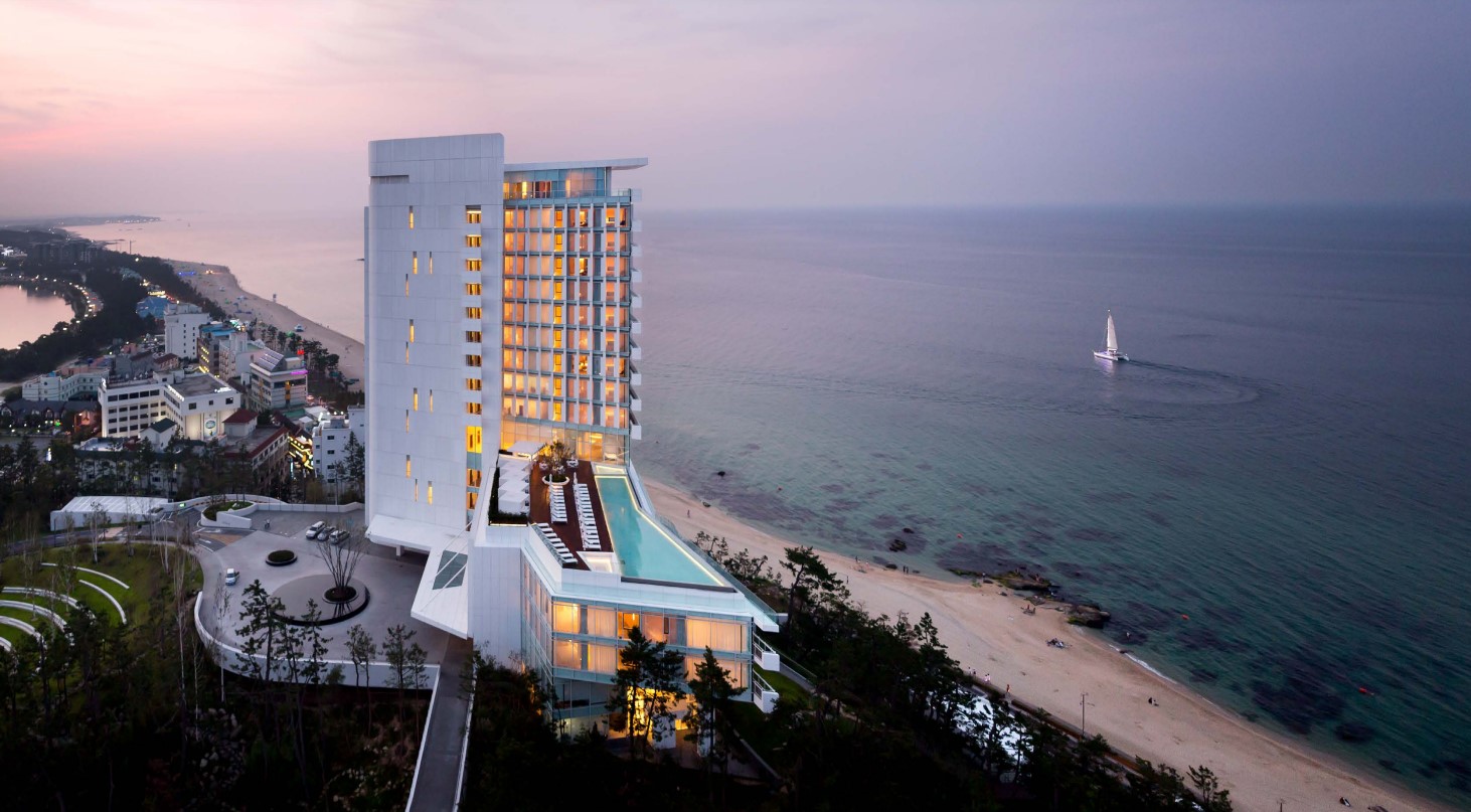 강릉-씨마크-호텔-전경