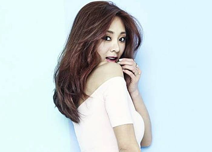가수-지나