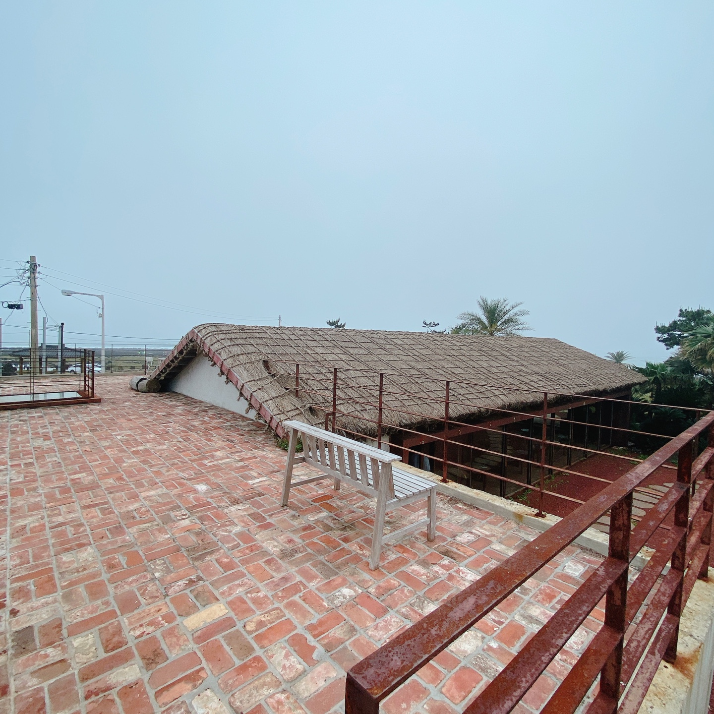 제주 서귀포 대정 서림연대 인스밀 곡물창고 개조카페 in's mill 보리개역 보리 청보리 제주 특산물