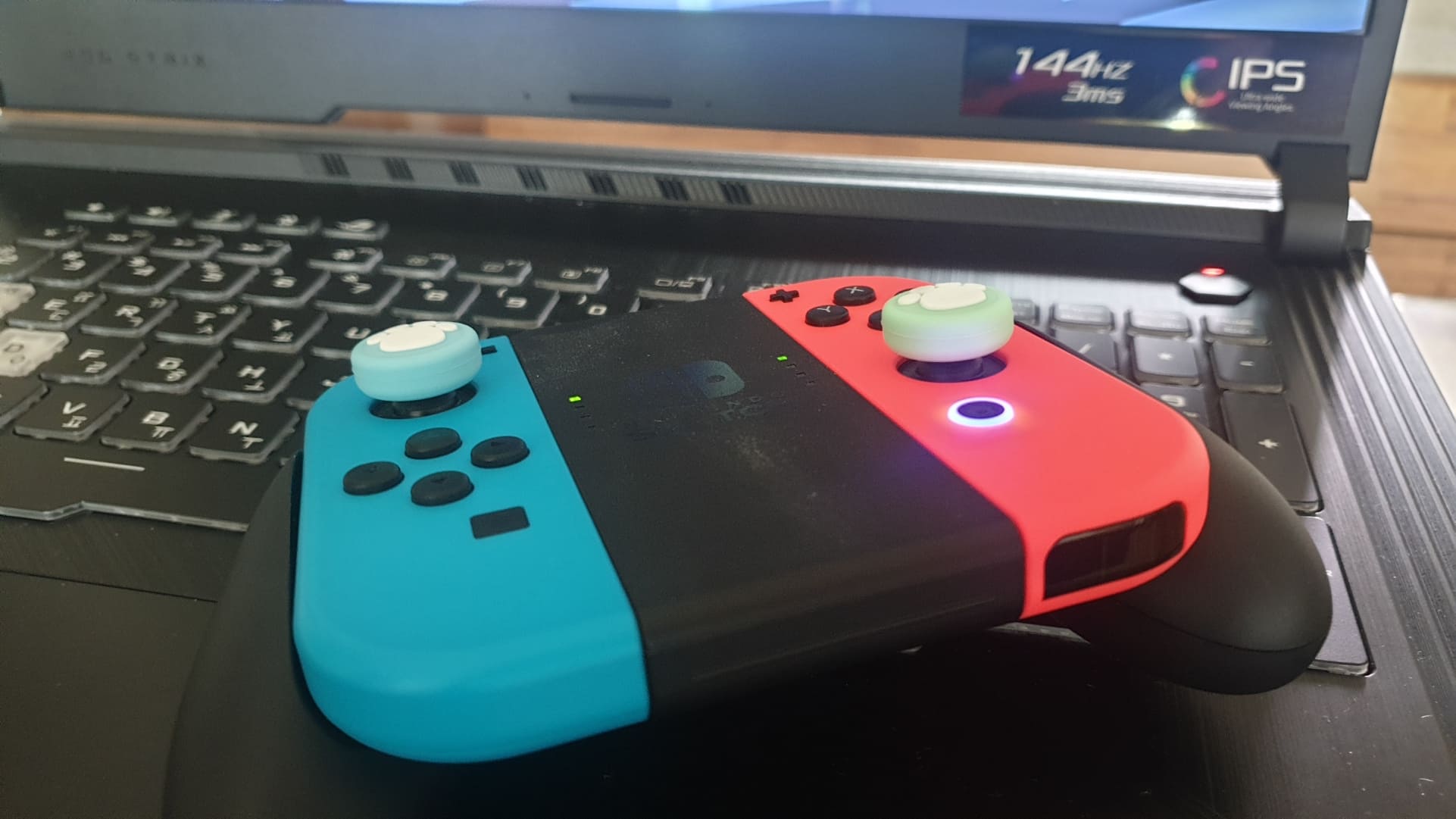 조이콘 PC 연결 완료