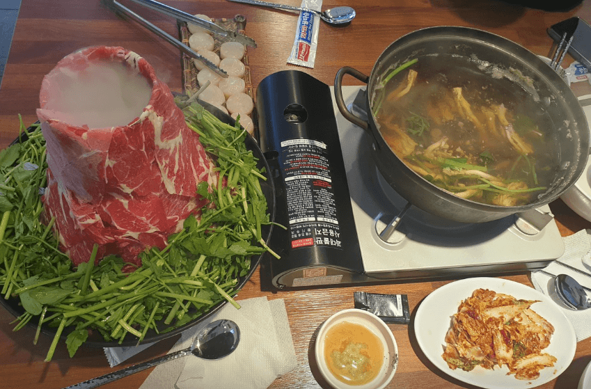 생방송투데이 미나리 샤브칼국수 김포 맛집