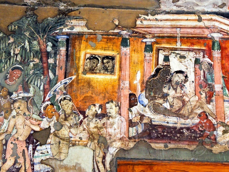 상태가 너무 좋은 벽화들입니다.