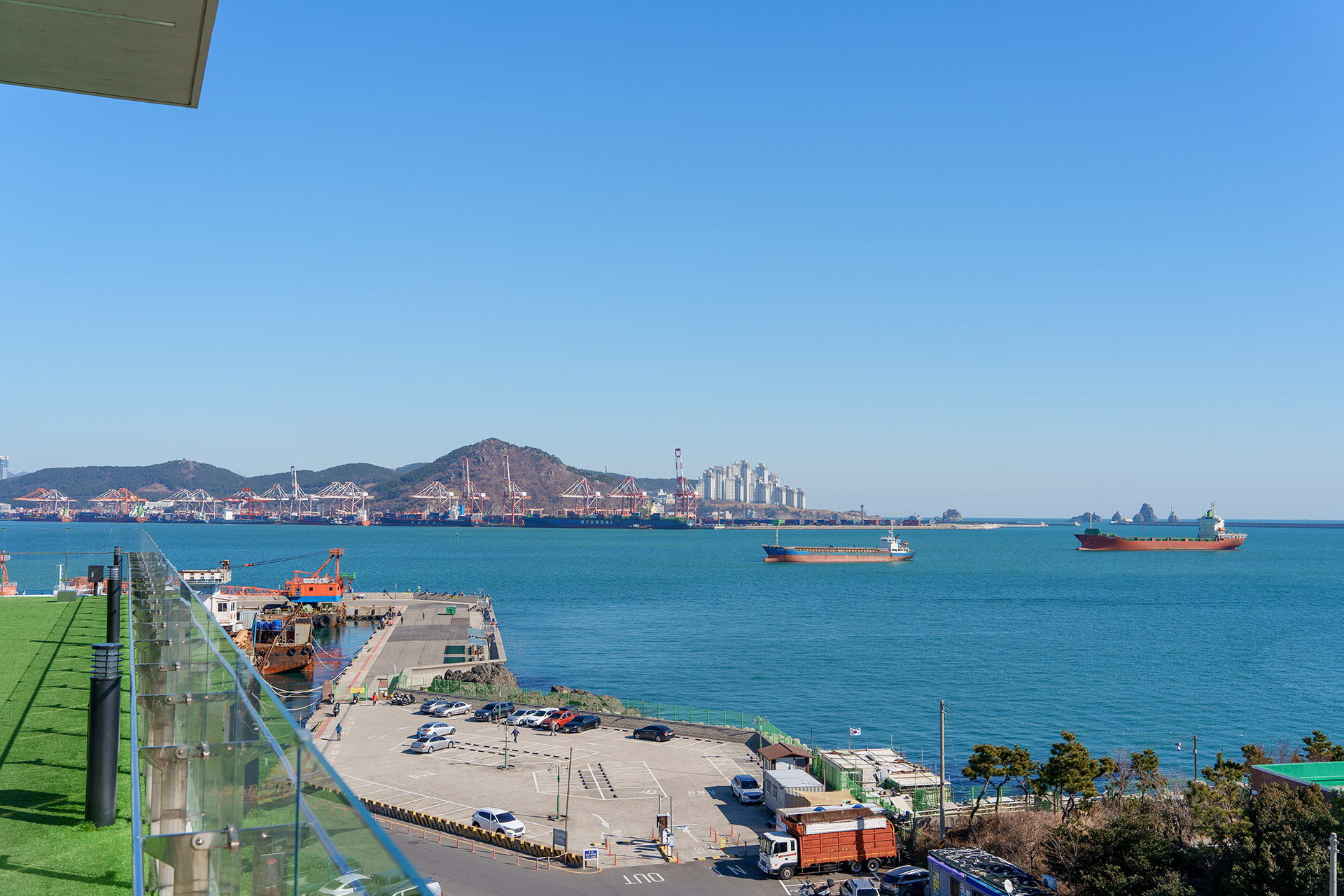 부산 영도 피아크 카페 앤 베이커리.