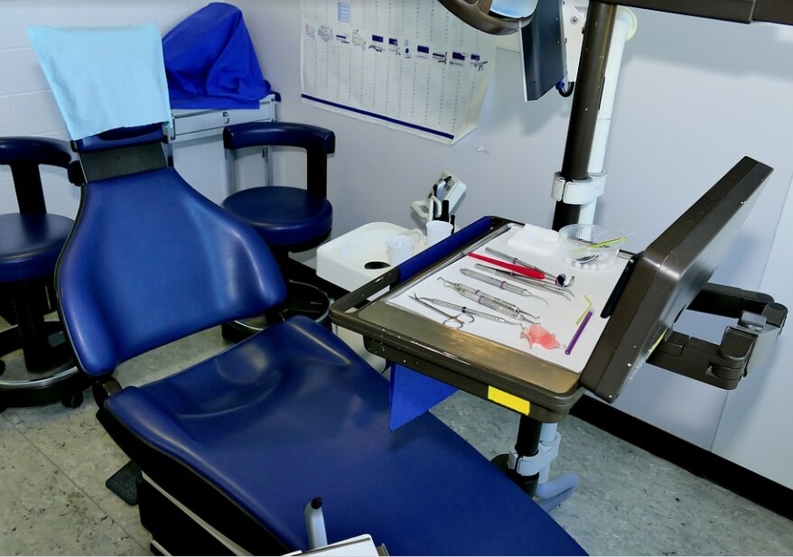 잇몸 치석 제거 