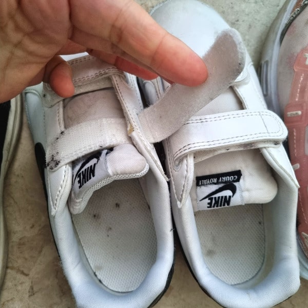 찍찍이로되어있는운동화