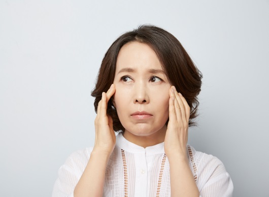 음주가 피부 노화를 촉진하는 이유