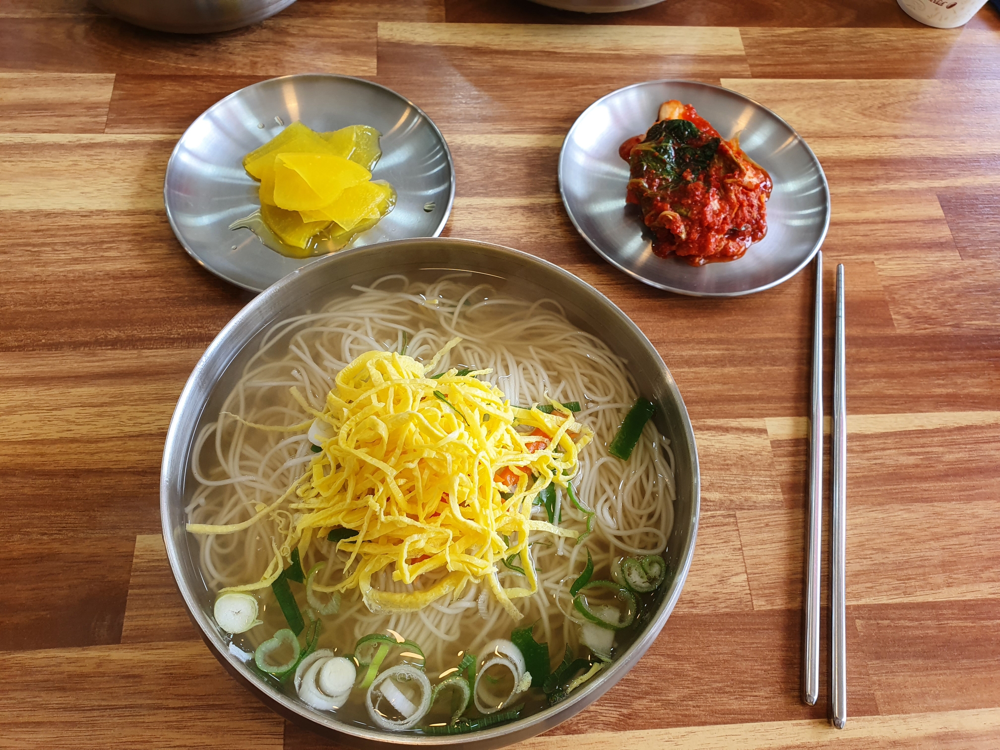 한민시장 국수머꼬 전머꼬 잔치국수 곱배기 한상차림