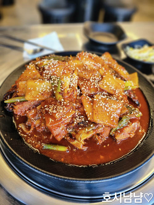 하남 더우개식당 매콤한 양념의 코다리조림