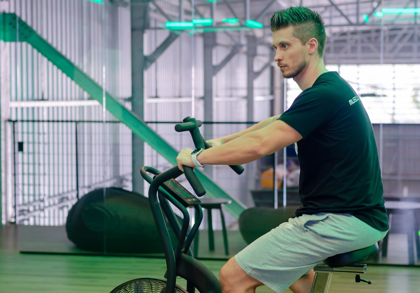 실내자전거운동 사진