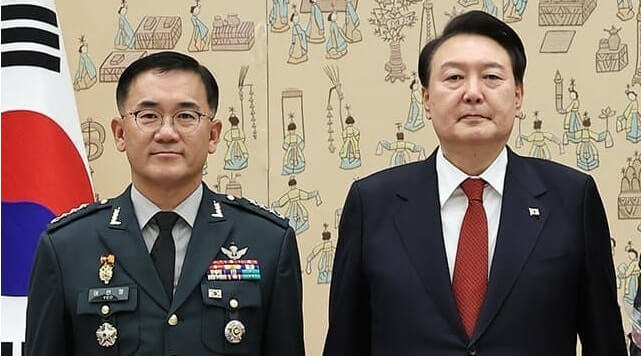 여인형의 "군 블랙리스트"