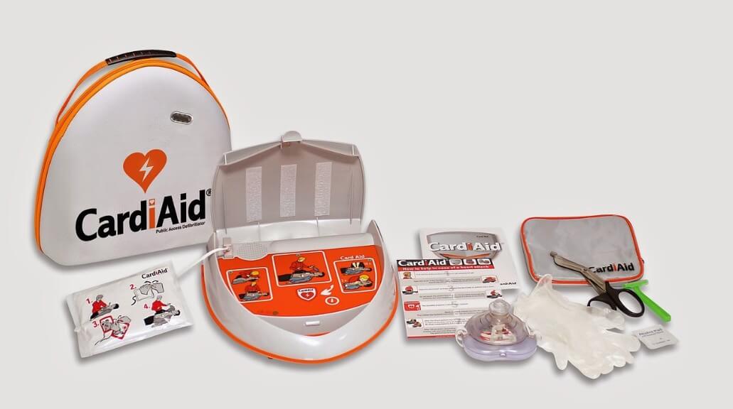 반자동 제세동기