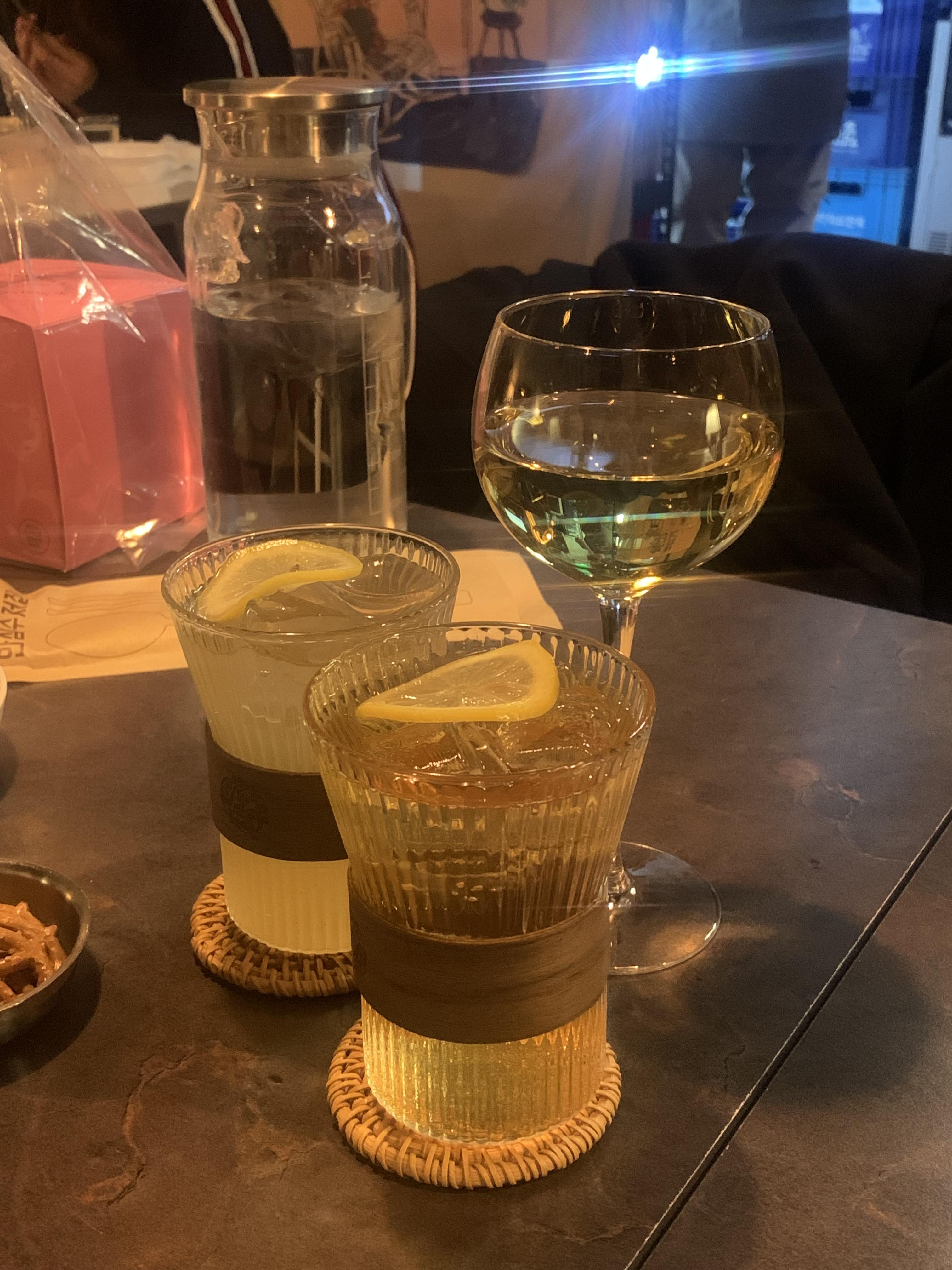 문래 맛집 골방 - 연말 분위기를 즐기기에 좋은 감성 맛집