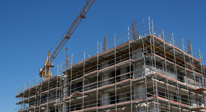 시스템비계가 설치 되어 있는 건설현장