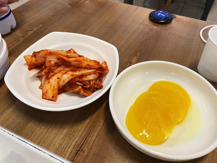 동원칼국수-기본반찬