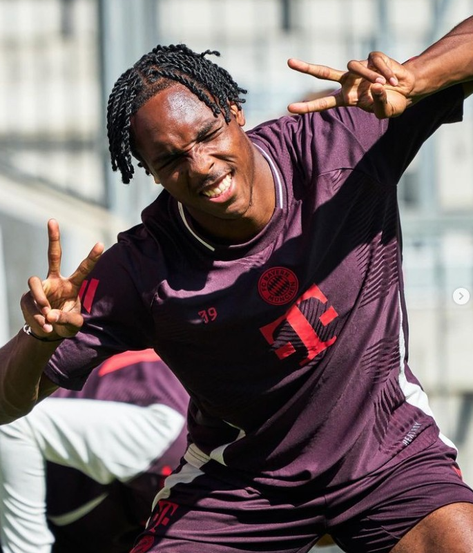 ํ ํธ๋ ๋ฎํจ ๋ฐ๋ ์ค๊ณ